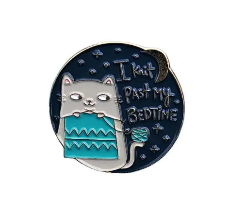 Cute Cat Badge for Knitting Enthusiasts and Decor
